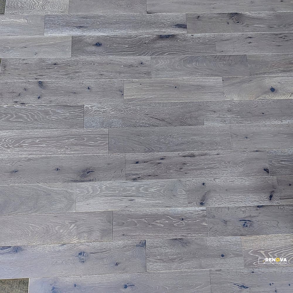 OAK WIRE BRUSHED GROUP 2 3-1/2" - SOLID - CRESTWOOD